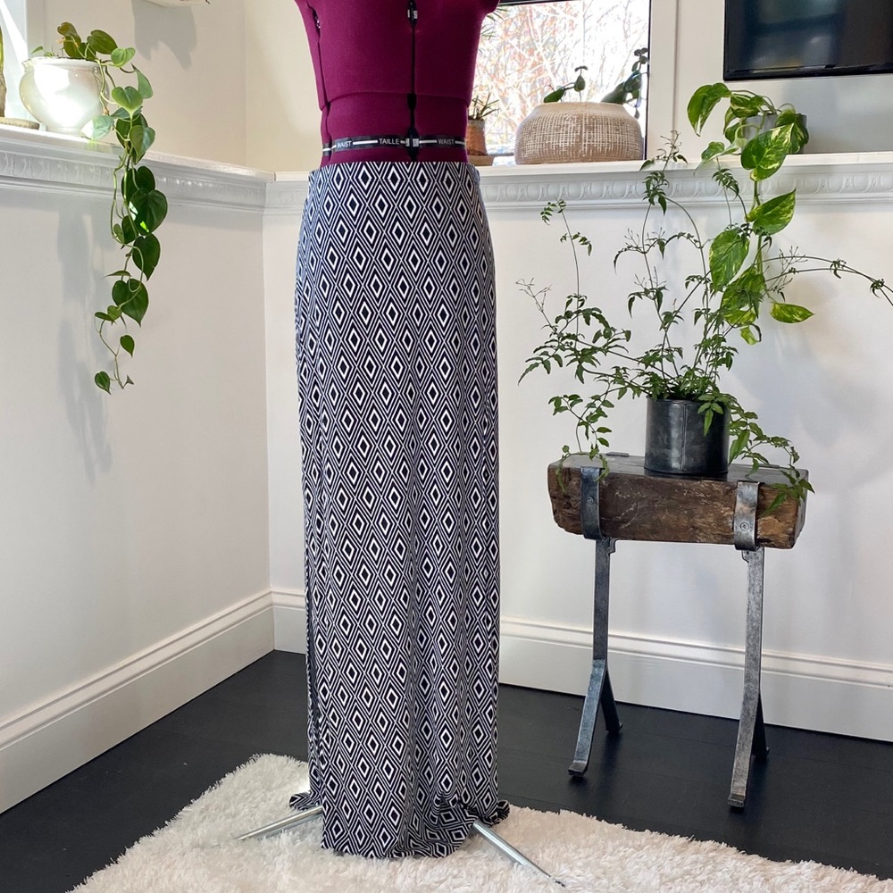 Michael Kors stretch side slit skirt